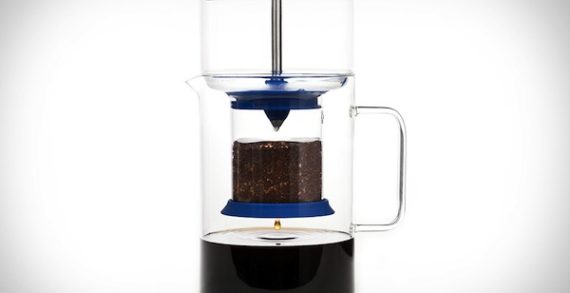 Sleek & Affordable Coffee-Maker Lets You Enjoy Cold Brew Coffee At Home