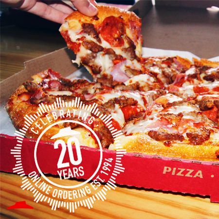 Pizza Hut Celebrates Online Anniversary with New Promotion