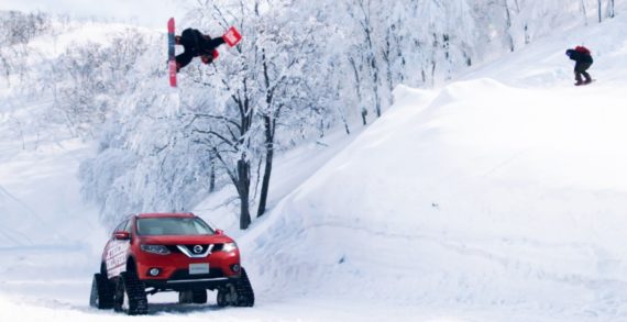 TBWA\HAKUHODO Tops Extreme Pizza Deliveries with a Downhill Descent