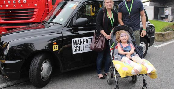 Manhattan Grill Supplies Packed Lunches for Terminally Ill Children