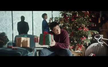 Benicio Del Toro Spreads Holiday Cheer and Humour in Witty New Heineken Ad
