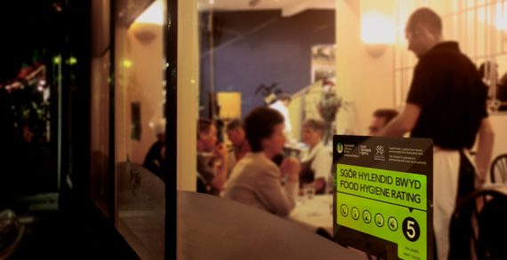 Diners Demand that Restaurants Display their Food Hygiene Ratings