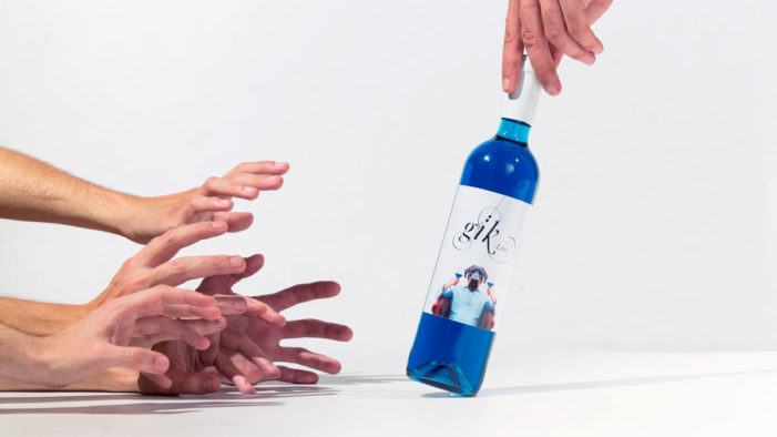 World’s First Blue Wine ‘Gik’ Launches in Singapore
