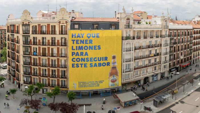 Amstel Radler and Publips Serviceplan Get Passers by Guessing with Billboard Made of 14,000 Lemons in Madrid