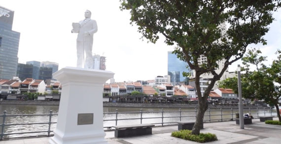 Colonel Sanders Joins the Four Founding Fathers of Singapore in New OOH Campaign