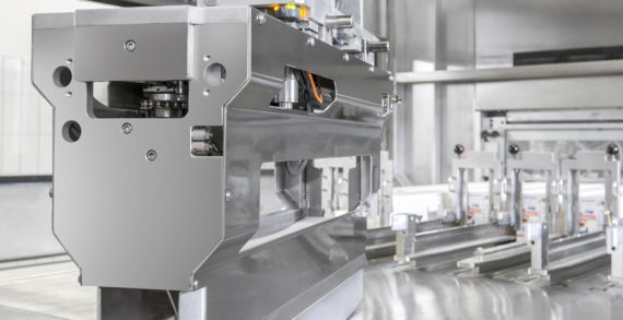 SIG helps food and beverage manufacturers take a major step towards fully automated plants with its next-generation robotic sleeve magazine