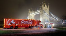 THE ICONIC COCA-COLA TRUCK TOUR RETURNS, SPREADING CHRISTMAS MAGIC ACROSS GREAT BRITAIN