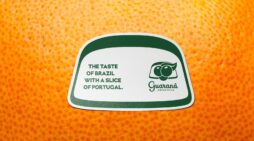 GUARANÁ ANTARCTICA LAUNCHES FIRST EVER ORCHARD DRIVE-THRU TO SHOWCASE ITS ICE-AND-A-SLICE-OF-ORANGE RITUAL.