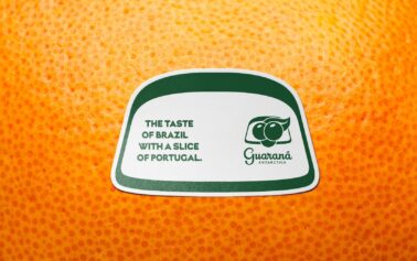 GUARANÁ ANTARCTICA LAUNCHES FIRST EVER ORCHARD DRIVE-THRU TO SHOWCASE ITS ICE-AND-A-SLICE-OF-ORANGE RITUAL.