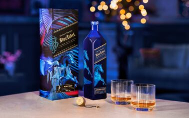 JOHNNIE WALKER AND HAUTE COUTURIER ROBERT WUN COLLABORATE ON LIMITED EDITION DESIGN FOR THE YEAR OF THE HORSE