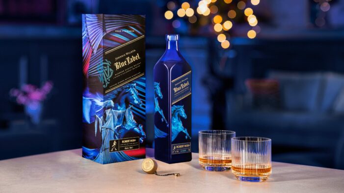 JOHNNIE WALKER AND HAUTE COUTURIER ROBERT WUN COLLABORATE ON LIMITED EDITION DESIGN FOR THE YEAR OF THE HORSE