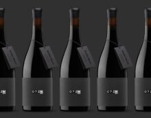 Bidai Berri a Wine produced by Viña Zorzal Wines with Design by Moruba Studio