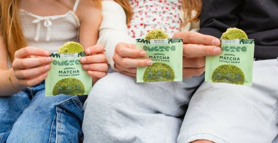 BISCUITS WITH BIGGER AMBITIONS: Matcha Coconut Cookies from Nourish