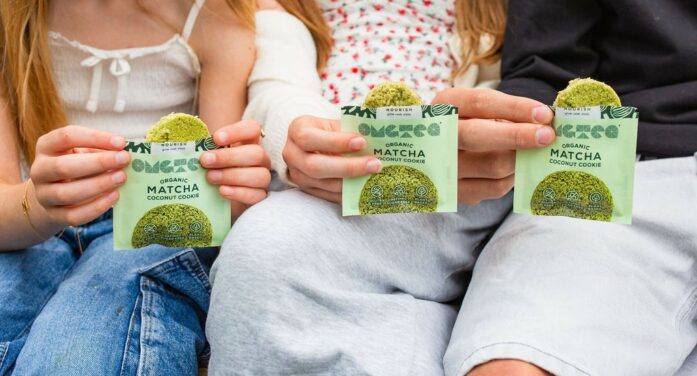 BISCUITS WITH BIGGER AMBITIONS: Matcha Coconut Cookies from Nourish