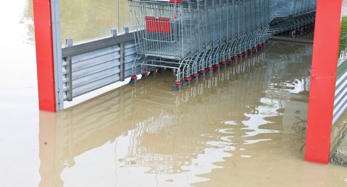 FROM FLOODS TO HEATWAVES: BRITISH FOOD PRODUCERS FACE NEW ERA OF ‘CLIMATE WHIPLASH’